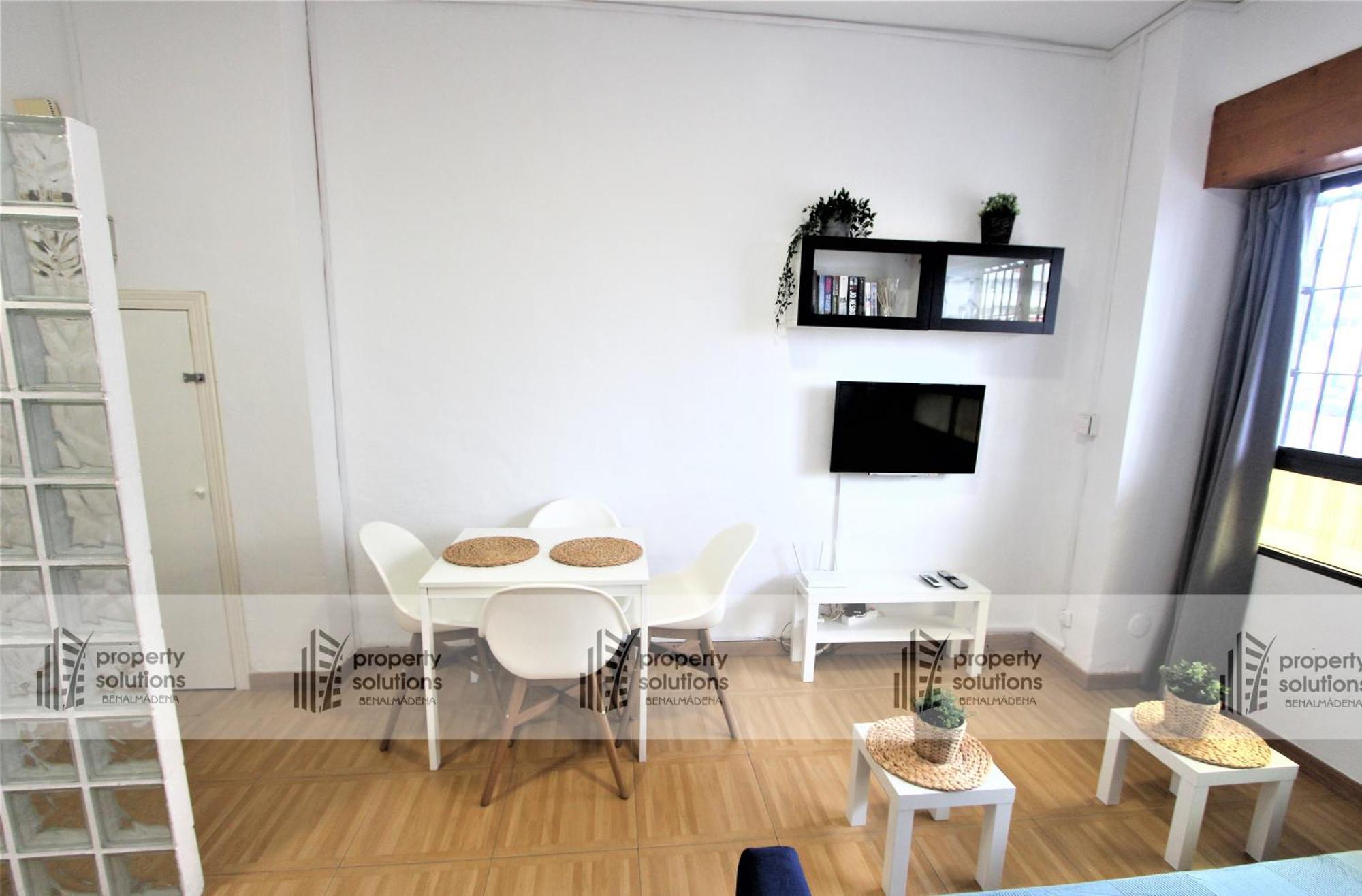 Delta Del Sur Apartamentos - Cerca De Tren, Restaurantes, Tiendas - Playa A 8 Min Caminando เบนัลมาเดนา ภายนอก รูปภาพ