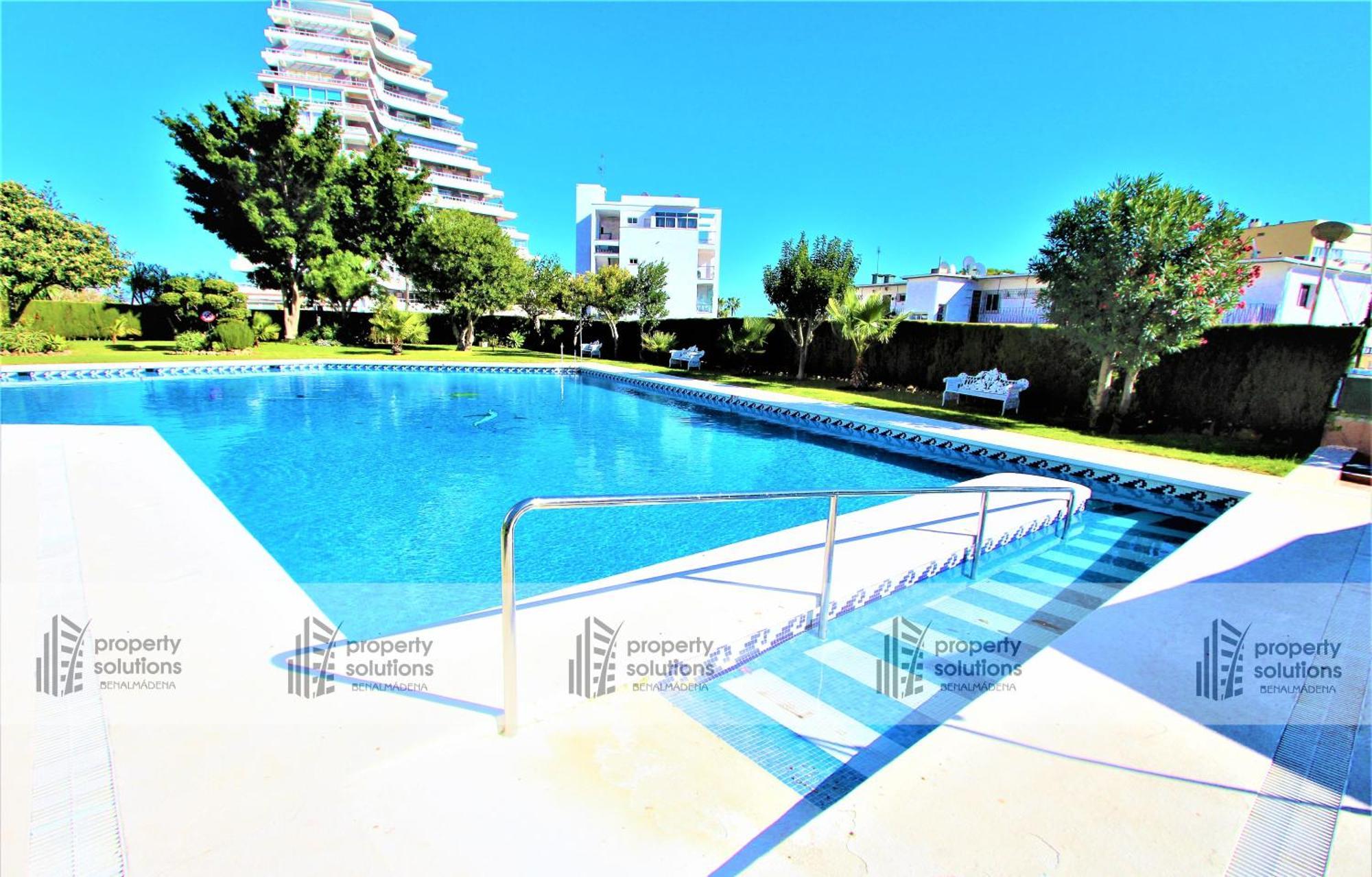 Delta Del Sur Apartamentos - Cerca De Tren, Restaurantes, Tiendas - Playa A 8 Min Caminando เบนัลมาเดนา ภายนอก รูปภาพ
