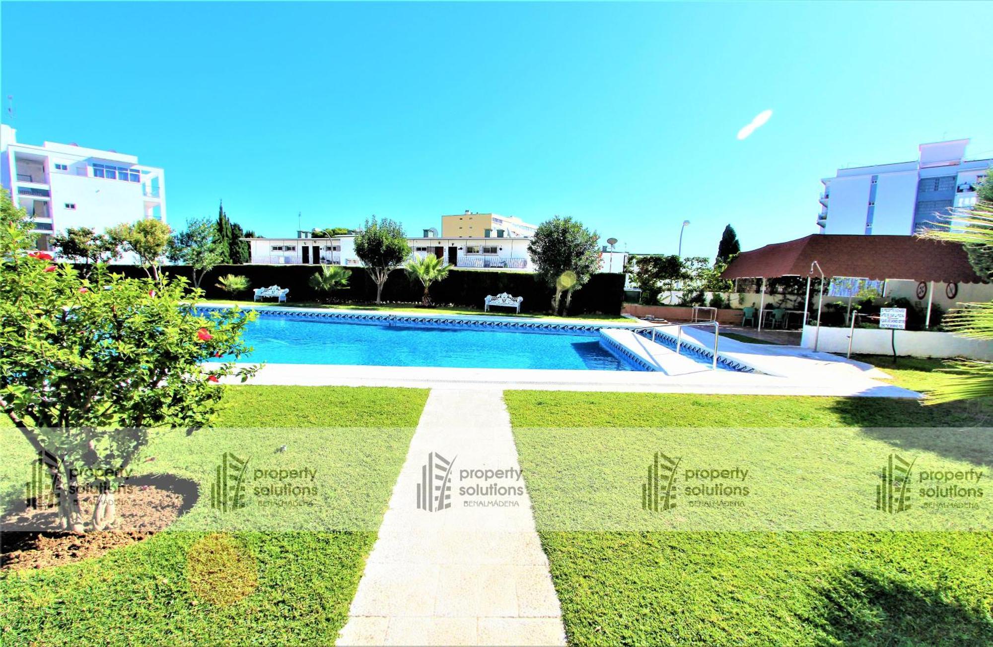 Delta Del Sur Apartamentos - Cerca De Tren, Restaurantes, Tiendas - Playa A 8 Min Caminando เบนัลมาเดนา ภายนอก รูปภาพ